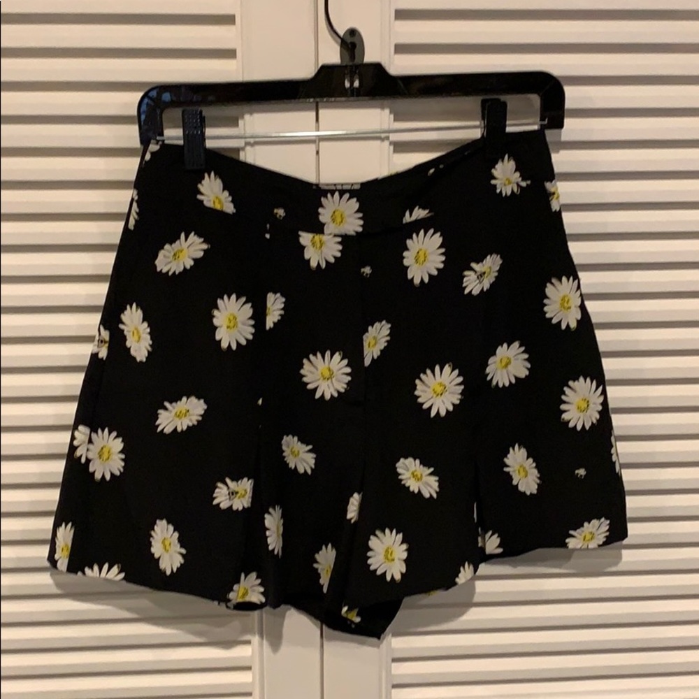 NEW Kate Spade Daisy high rise shorts